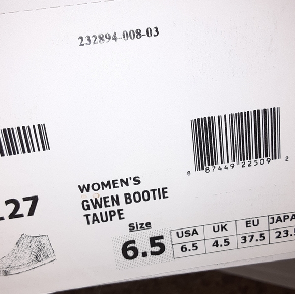 New! Minnetonka Gwen taupe fringed booties… - Picture 9 of 9